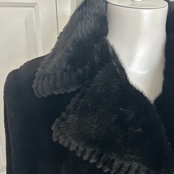 Gorgeous Black Mink Laser Cut Grooved & Sheared Stroller. Small Retailed $7500 - Picture 6 of 15